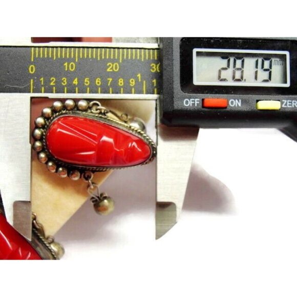 Red Carved Tribal Aztec Face Vintage Sterling Silver Screw Back Earrings Patina - Picture 7 of 9